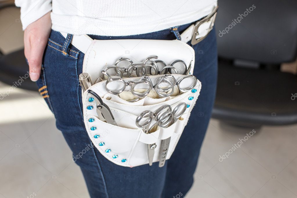 Hairstylists belt bag with scissors