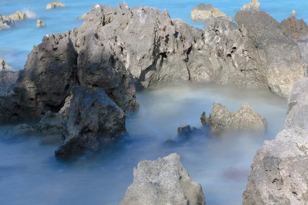 岩場と海 — ストック写真