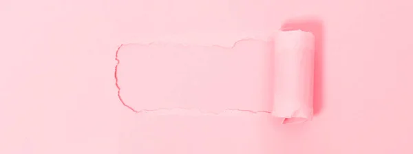 Top Kilátás Rózsaszín Szakadt Papír Fehér Háttér Szabad Hely Szöveges — Stock Fotó
