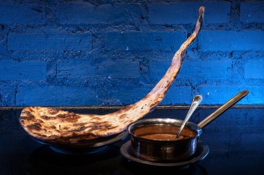 Geleneksel Hintli vejetaryen thali yemeği. Yemek ve yemek. Tam besleyici Hint yemeği.