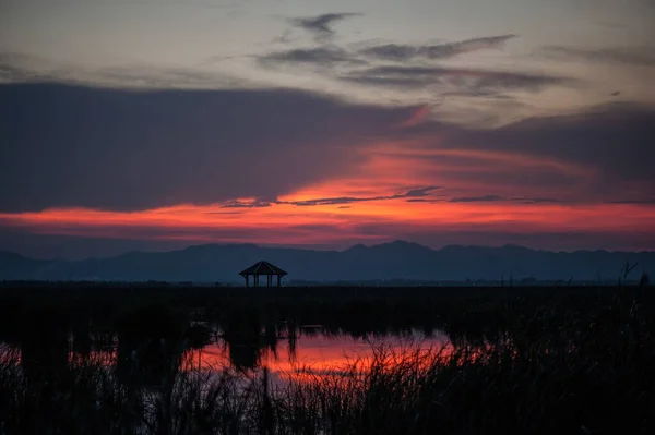 Schöner Sonnenuntergang Sam Roi Yod Nationalpark Thailand — Stockfoto