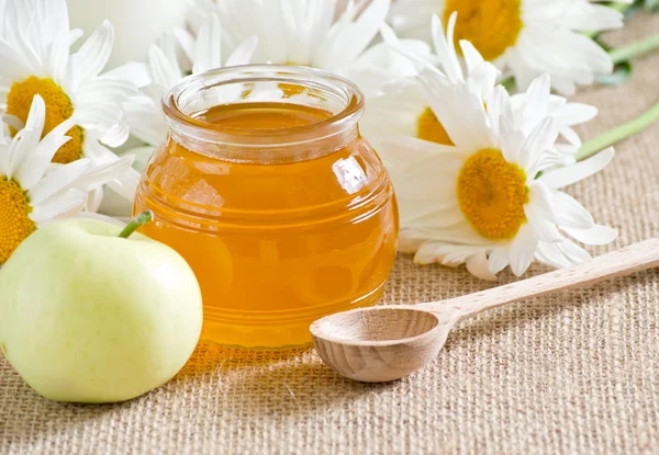 Schüssel mit Honig und Apfel — Stockfoto