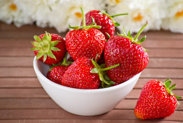 Strawberries in the white bowl 