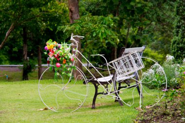 Bisiklet bahçe dekor