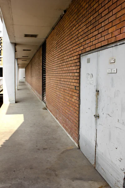 Porta ancora all'interno della fabbrica — Foto Stock