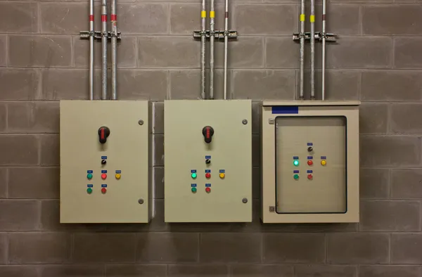 Dolap inşa sistemindeki elektrik sistemi