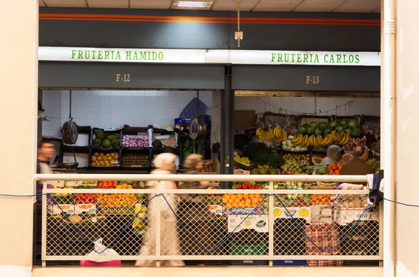 Prodotti freschi locali al mercato in Spagna — Foto Stock