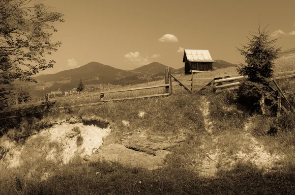 House in the mountains — Stock Photo, Image