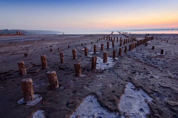 Tidal defences at dusk — Stock Photo, Image