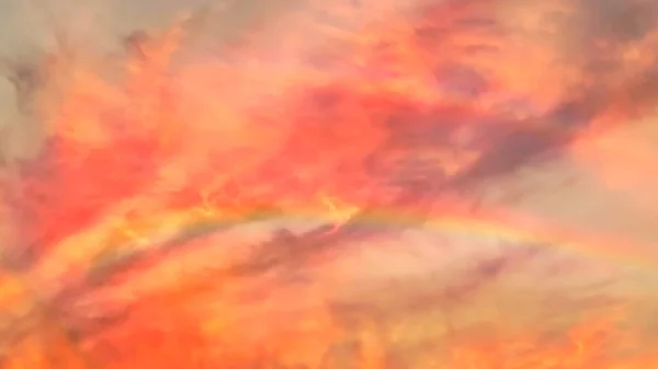 Regenbogen Auf Orange Sonnenuntergang Rosa Himmel Dramatische Wolken Natur Landschaft — Stockfoto