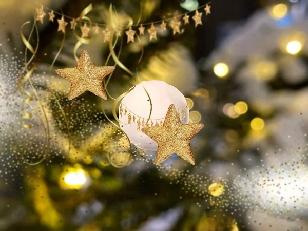 Winter Cityblurred Bakgrou Christmas Gold Ball Tree Branch Garland Light — Fotografia de Stock