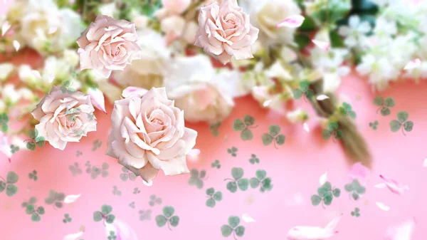 Dia Dos Namorados Saudação Rosa Rosas Brancas Mas Fundo Floral — Fotografia de Stock