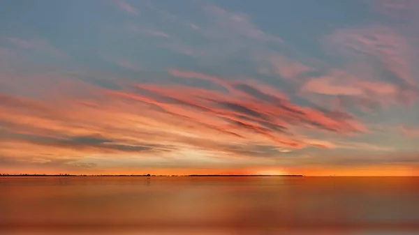 Gold Rosa Sonnenuntergang Meer Gold Reflexion Wasser Welle Natur Landschaft — Stockfoto