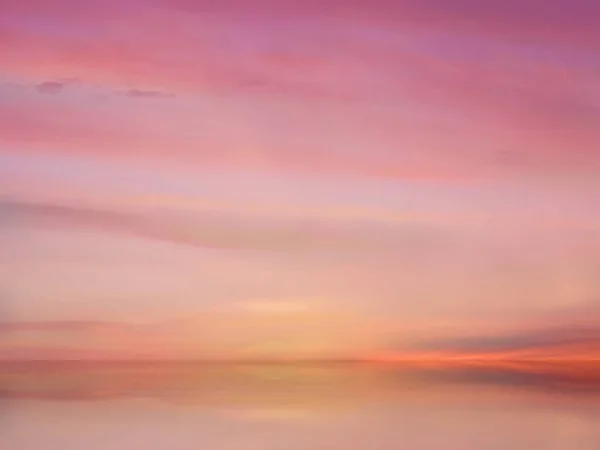 Pink Sunset Sea Water Reflection Sun Light Gold Yellow Clouds — ストック写真