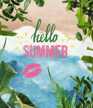  Çiçekli yaz Merhaba mesaj tropikal yapraklar ve pembe öpücük mavi deniz gökyüzü metin tebrik kartı yaratıcı konsept afiş şablonu, arkaplan