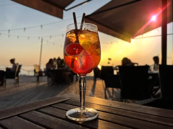 Glass Fruit Water Aperol Wooden Table Beach Cafe Sunset Sea — Foto Stock