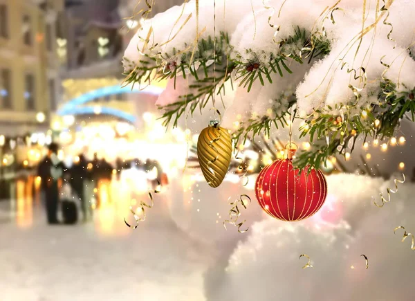 Christmas Tree Decortaion Illumination Street People Wal Snowy Weather Medieval — Stock Photo, Image