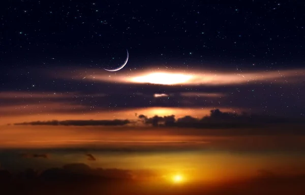 Ночь Драматический Закат Луна Звездном Небе Звезды Падают Ветер Голубой — стоковое фото