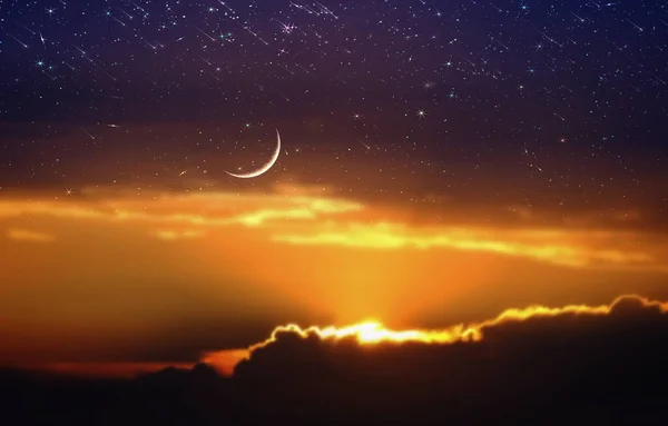 Νύχτα Δραματικό Ηλιοβασίλεμα Και Φεγγάρι Στον Έναστρο Ουρανό Αστέρι Πτώση — Φωτογραφία Αρχείου