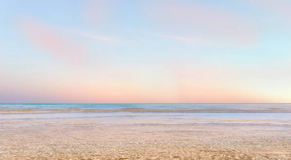 Pink Gold Cloudy Blue Sunset Sea Water Wave Reflection Banner — Stockfoto
