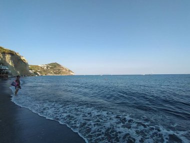 Maronti plaj manzaralı Ischia Adası, İtalya
