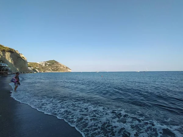 Пляж Маронті Острові Ічія Італія — стокове фото