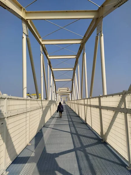 Cycle Line Bridge Adige River Verona City —  Fotos de Stock