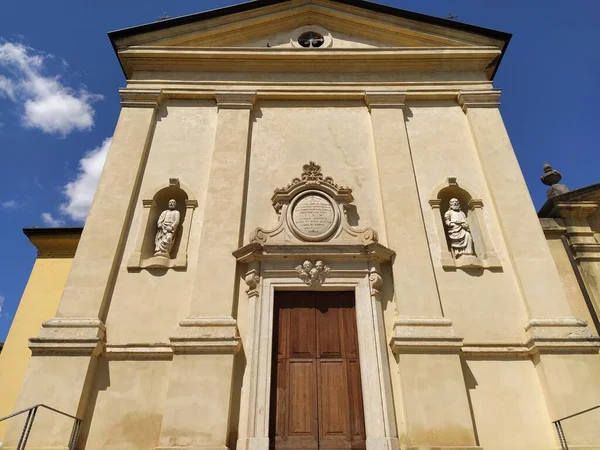 Church Santi Pietro Paolo Apostoli Verona — стоковое фото
