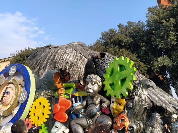 Verona Italia Febrero 2022 Desfile Carros Máscaras Durante Carnaval Ciudad — Foto de Stock