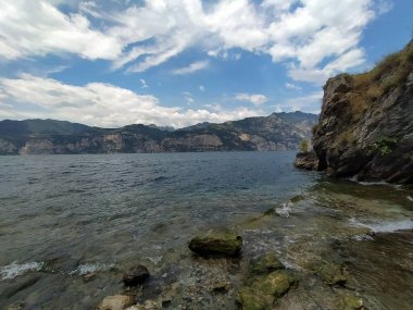 İtalya 'daki Garda Gölü' ndeki Malcesine manzarası