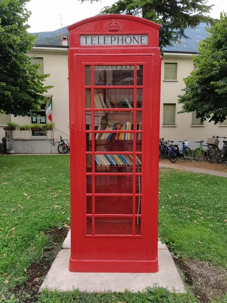 Vista Cabina Telefónica Malcesine Italia — Foto de Stock