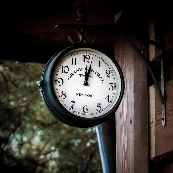 Horloge avec légende "Grand Central Terminal New York " — Photo