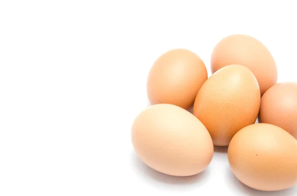 Bliska jaj na białym tle — Zdjęcie stockowe