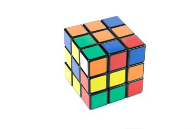 kırpma yolu ile altı renkli küp puzzle