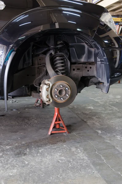 Front Disk brake assembly on a modern car — Stock Photo, Image