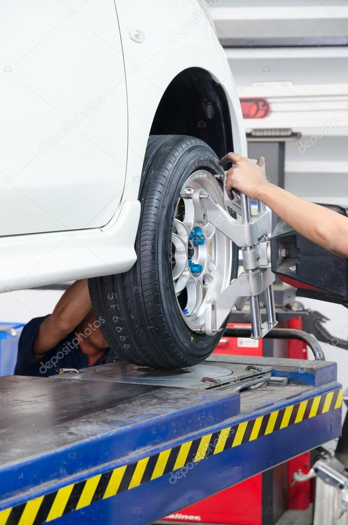 Stand balancing of wheels