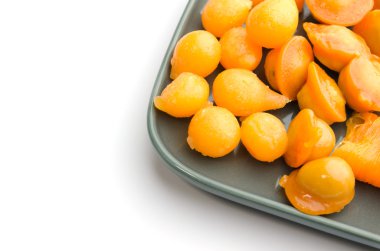 svart vertikala gammaldags lyktstolpe mot en blå himmel