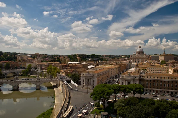 San Pietro Katedrali doğru yürüyüş