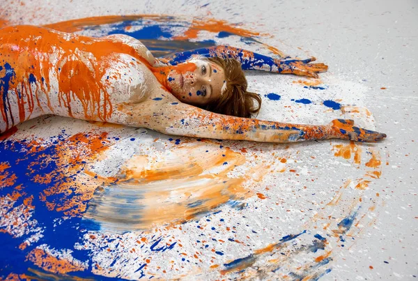 Mladá Sexy Svůdná Těhotná Žena Velkým Kulatým Břichem Oranžová Modrá — Stock fotografie