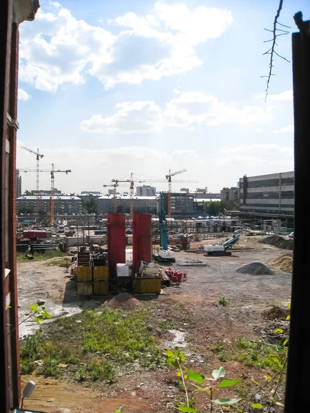 Bangunan Terbengkalai Rti Karet Sampah Dan Kotoran Tempat Bangunan Ditinggalkan — Stok Foto