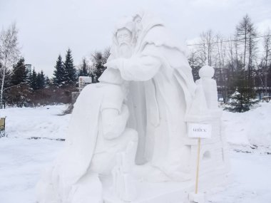 Moskova, Rusya - 20 Ocak 2016: Kar heykeller heykeltraşlar kar beceri heykelleri kar, Moskova'da Gorki Park.
