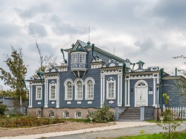 Irkutsk, Rusya - 24 Ağustos 2016: Eski ahşap evlerde Irkutsk. Rusya'nın ahşap mimarisi