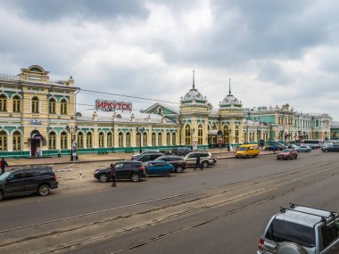 Irkutsk, Rusya - 24 Ağustos 2016: Irkutsk, sokaklar ve Binalar şehrin tarihi ve modern binalar manzaraları.