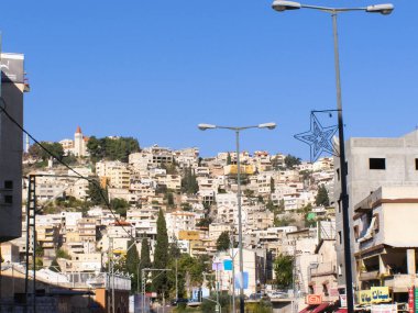 Nazareth, İsrail - 23 Mayıs 2013: Yerler Nasıralı, binalar genel bakış ve Nazareth manzaraları.