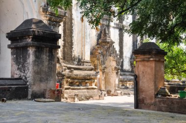 Myanmar 'da binlerce pagoda vadisi var. Tapınakları ve tapınakları olan eski bir dini Pagan şehri..