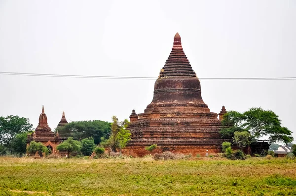 ミャンマーの千塔の谷 パゴダや神社とパガンの古代宗教都市 — ストック写真