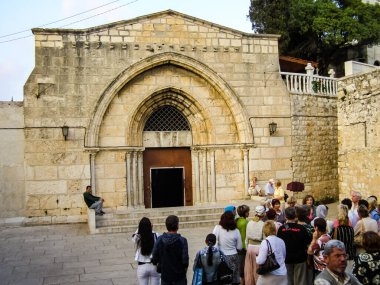 Jerusalem, İsrail - 23 Mayıs 2013: Kudüs şehri, şehir ve İsrail, dini semboller ve Binalar şehrin sokaklarında.
