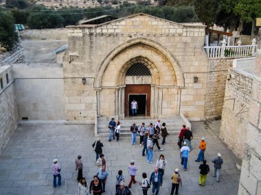 Jerusalem, İsrail - 23 Mayıs 2013: Kudüs şehri, şehir ve İsrail, dini semboller ve Binalar şehrin sokaklarında.
