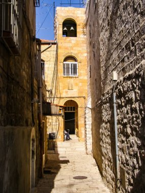 Jerusalem, İsrail - 23 Mayıs 2013: Kudüs şehri, şehir ve İsrail, dini semboller ve Binalar şehrin sokaklarında.