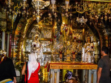 Jerusalem, İsrail - 23 Mayıs 2013: Kudüs şehri, Hıristiyan kiliseler içleri. İç binalar, freskler ve dekoratif öğeler.
